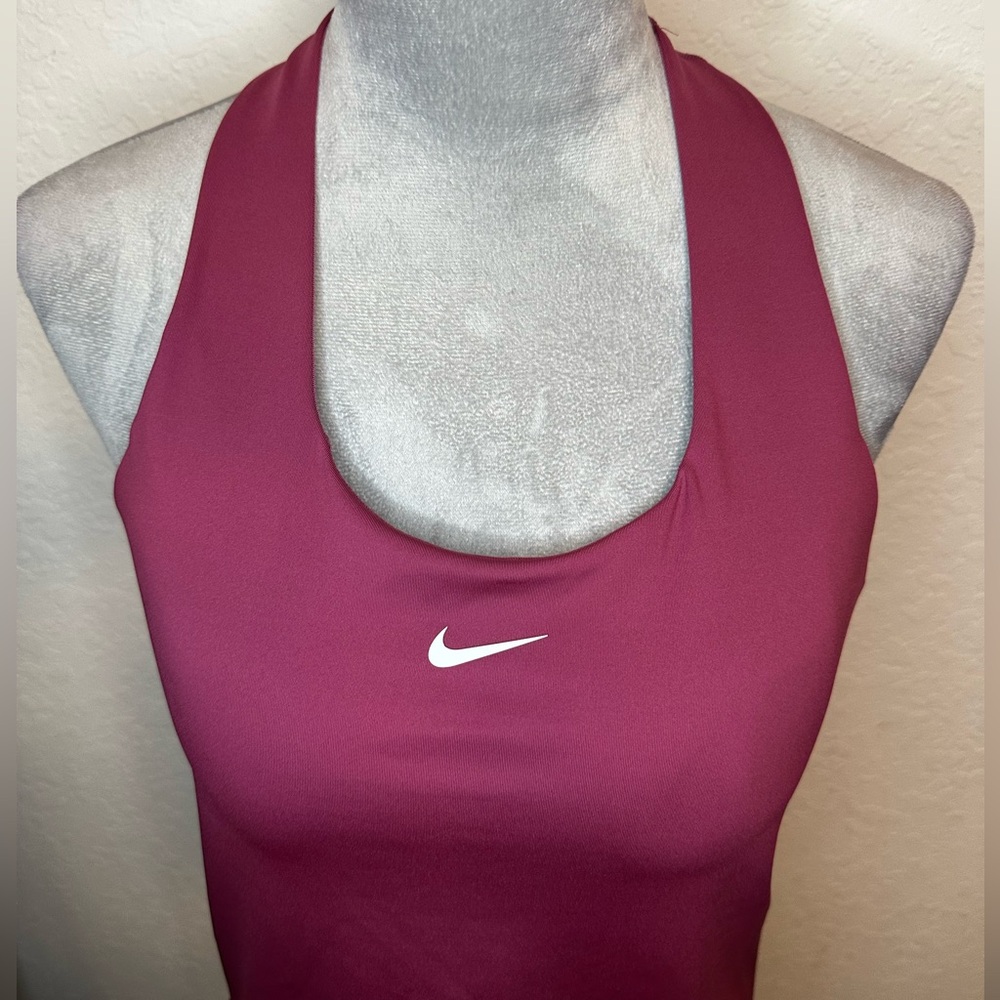 Nike Dri-FIT Racerback Tank Top w/ Built-In Bra Women’s XL Burgundy Training NWT